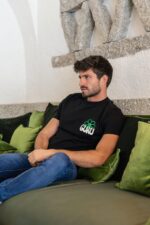 Men's T-shirt with chest print - Image 3