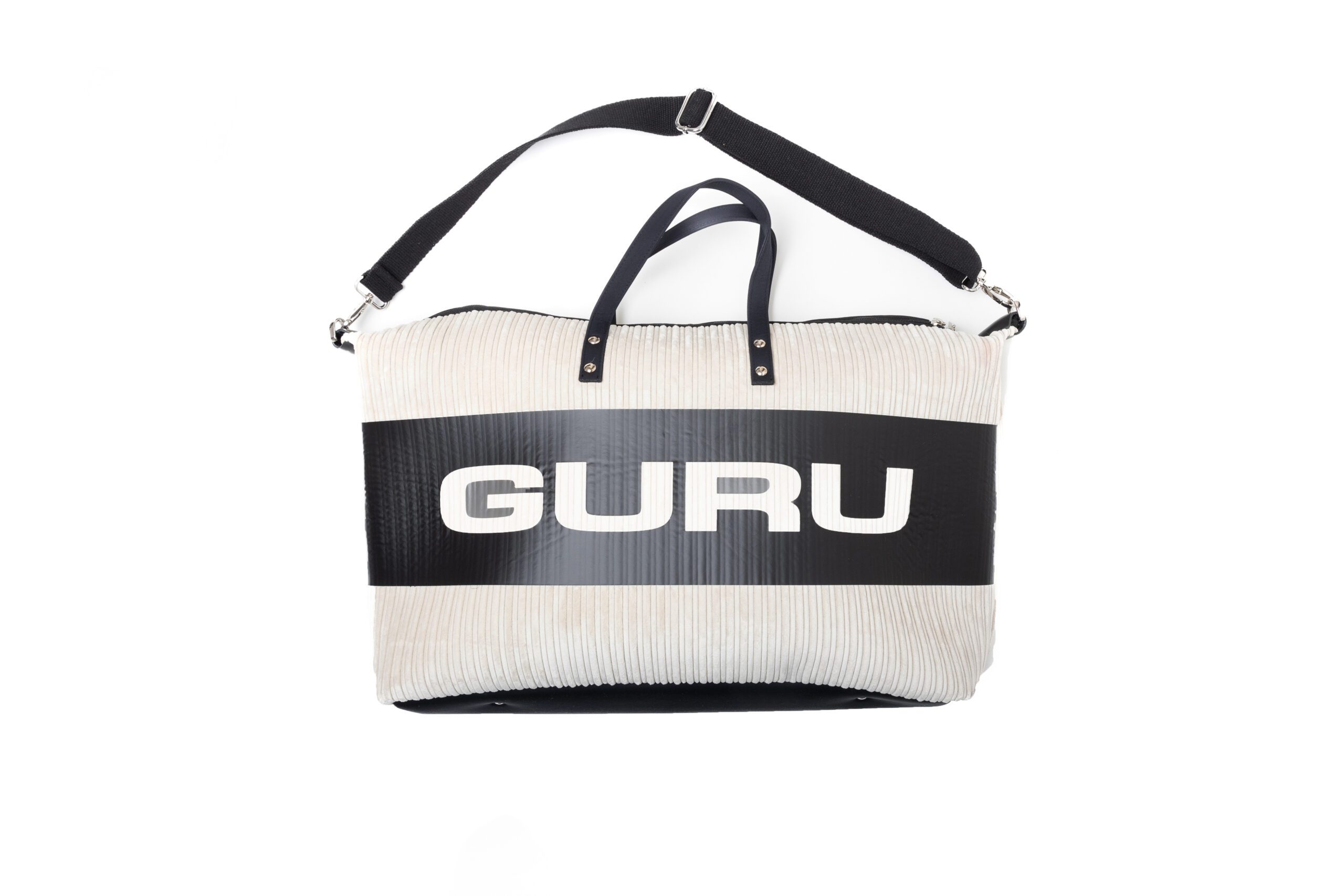 115A9588 Unisex duffle bag with shoulder strap - Image 1