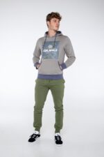 Men's hooded sweatshirt with pockets - Image 6