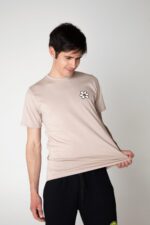 Men's T-shirt with embroidered daisy - Image 13